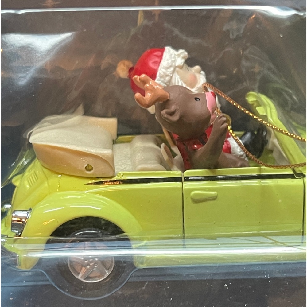 Maisto 2000 VTG holiday ornament